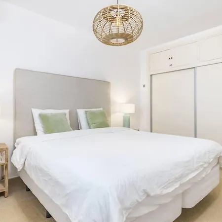 Garden 48 Walking Distance Puerto Banus ماربيا