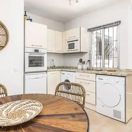 Garden 48 Walking Distance Puerto Banus *