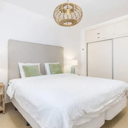 Garden 48 Walking Distance Puerto Banus ماربيا